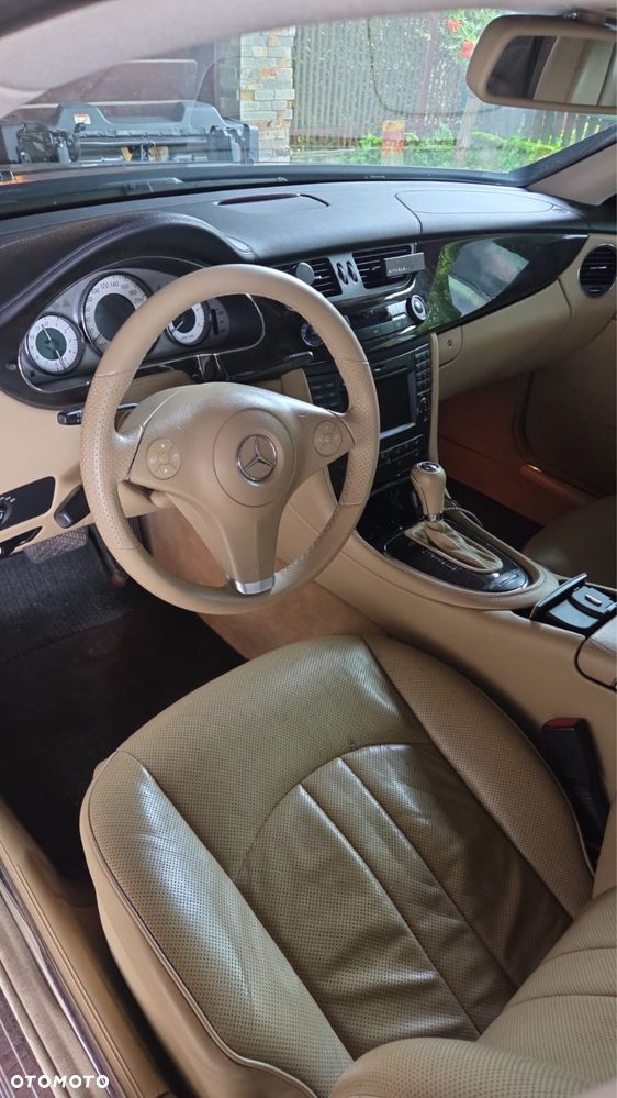 Mercedes-Benz CLS - 5