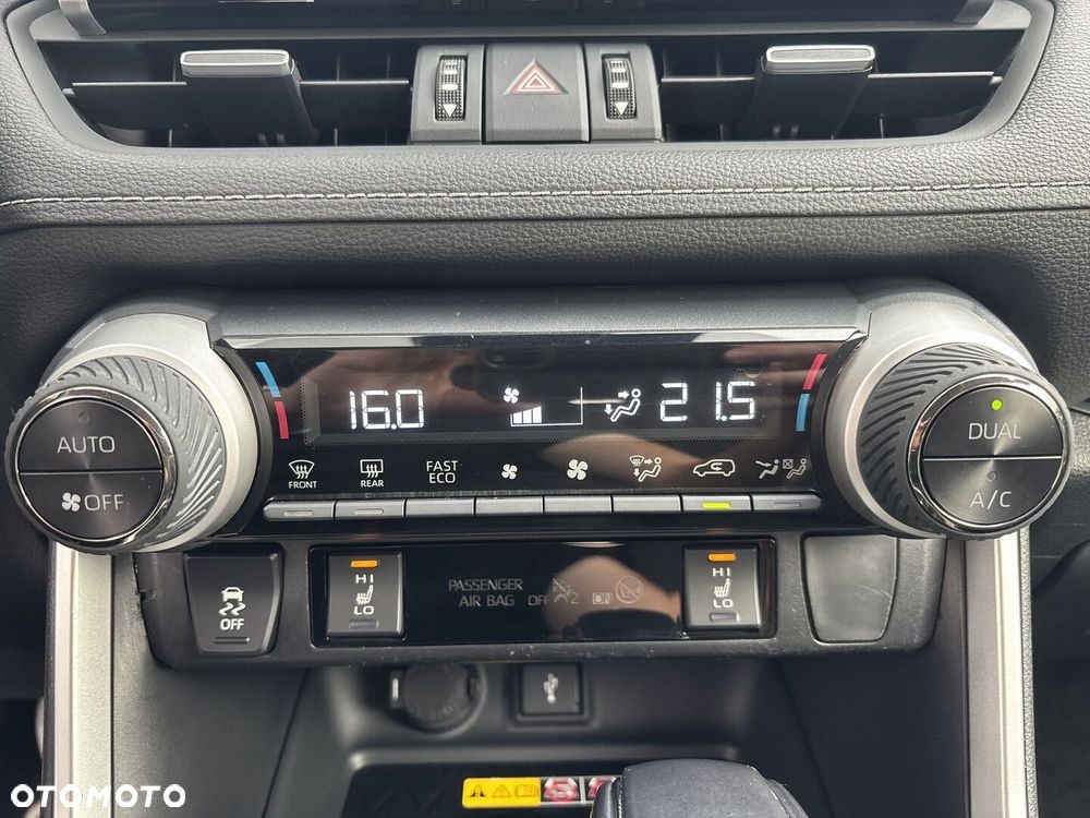 Toyota RAV4 - 18