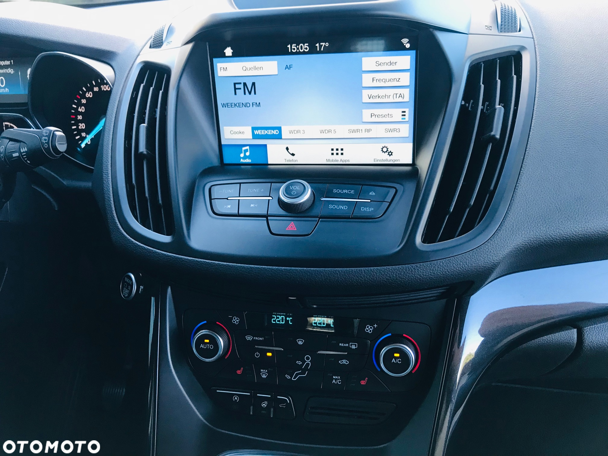 Ford Kuga 1.5 EcoBoost 2x4 Black & Silver - 22