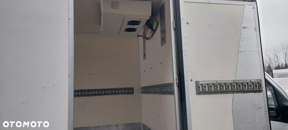 Mercedes-Benz SPRINTER - 31