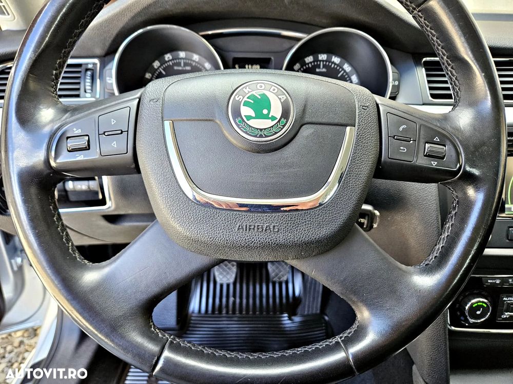 Skoda Superb 2.0 TDI Elegance - 16