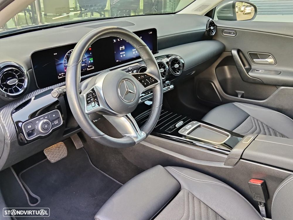 Mercedes-Benz A 200 Style Plus Aut. - 9