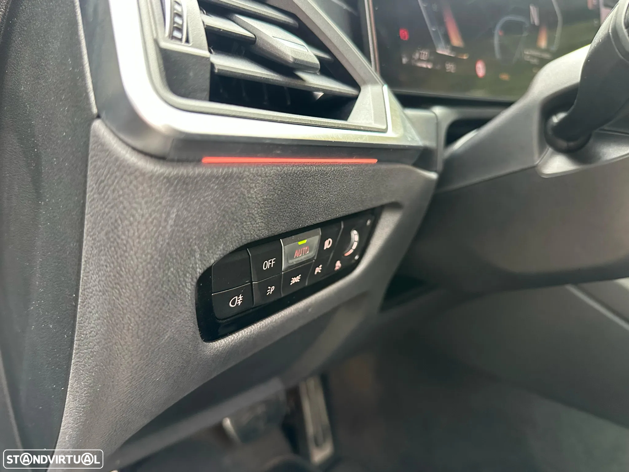 BMW 330 e Touring Pack Desportivo M Auto - 27
