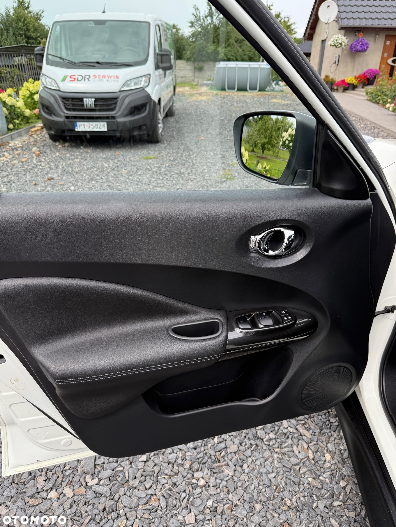 Nissan Juke 1.6 N-Connecta - 11