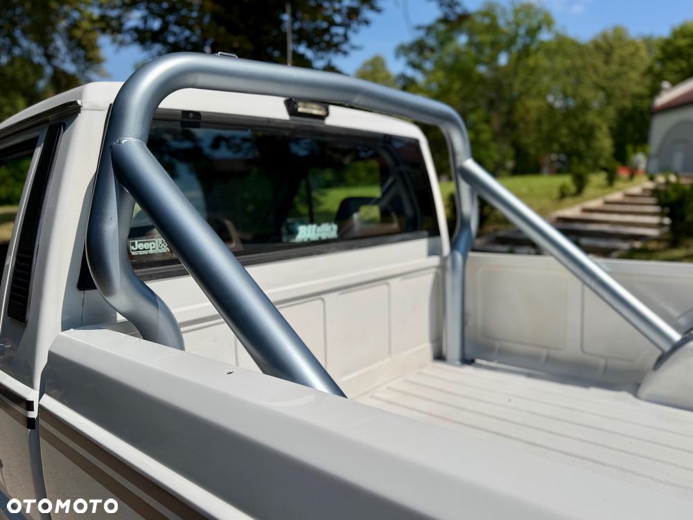 Jeep Comanche - 15