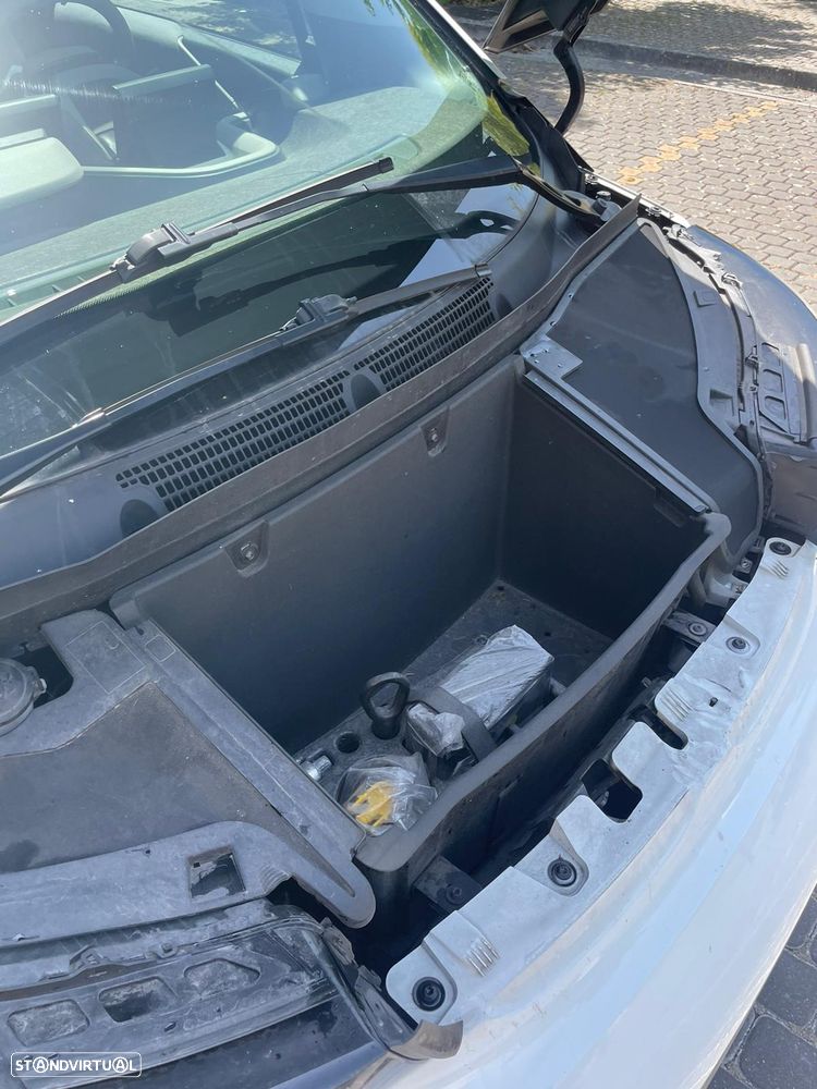 BMW i3 (60 Ah) - 11