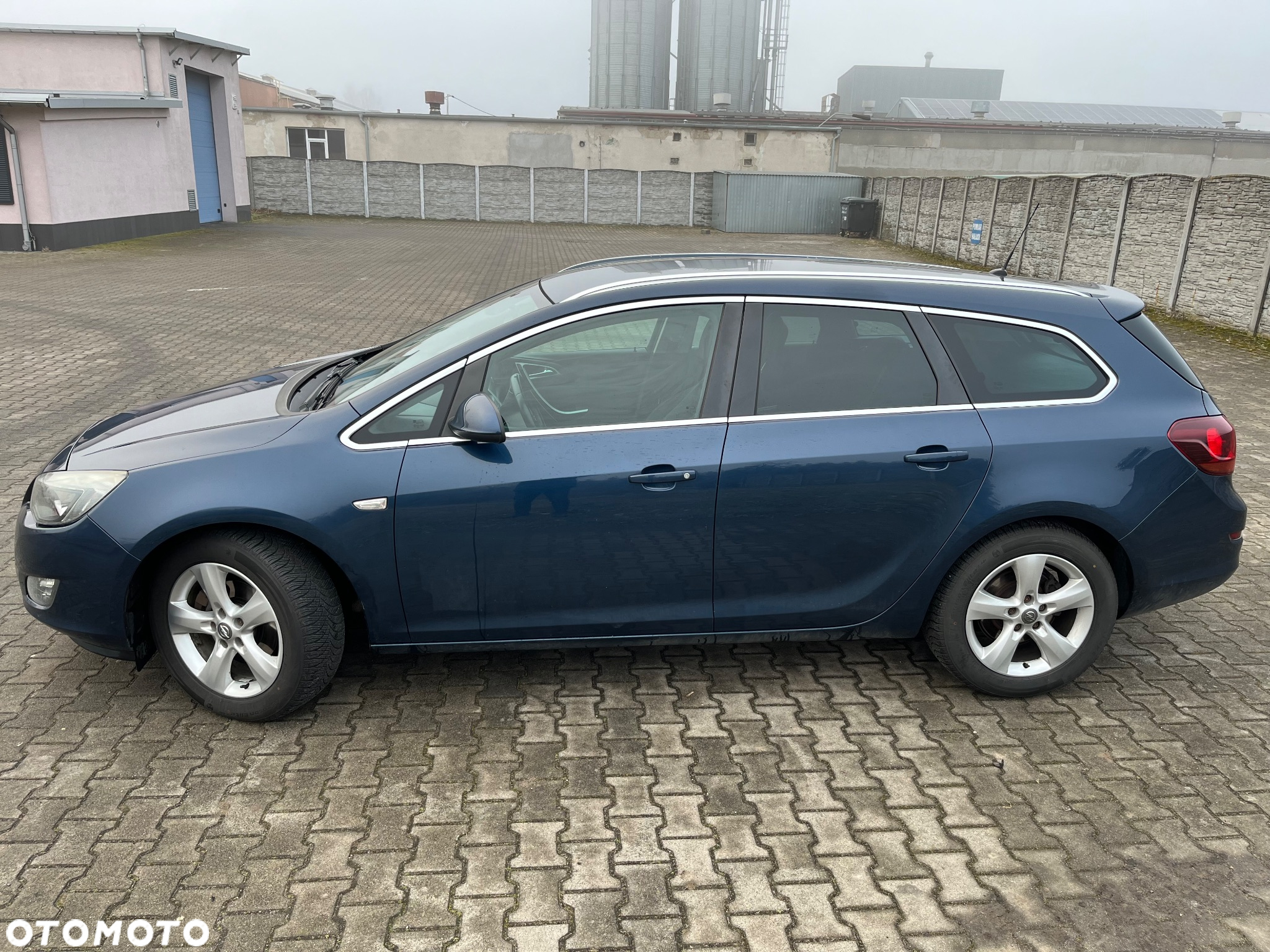 Opel Astra 2.0 CDTI DPF Sports Tourer - 4