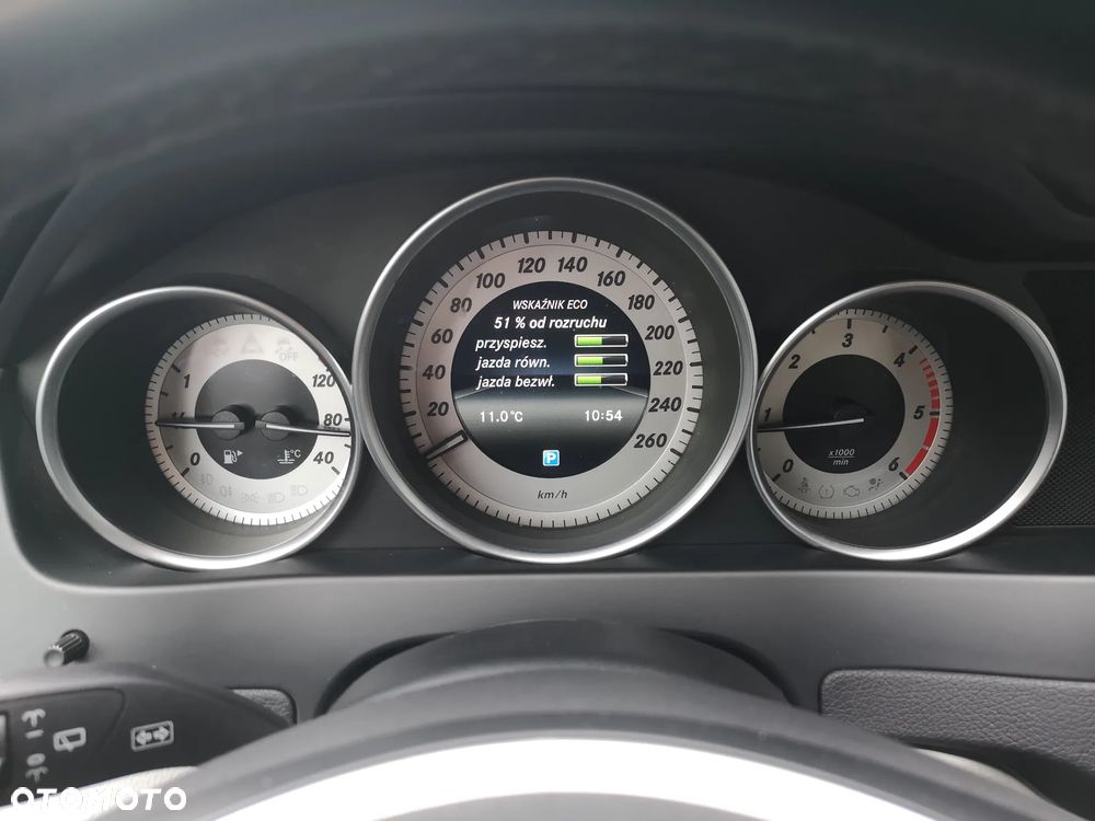 Mercedes-Benz Klasa C 200 CDI BlueEff Avantgarde - 21