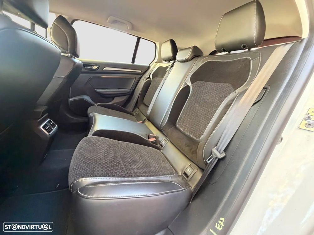 Renault Mégane Sport Tourer ENERGY TCe 130 INTENS - 12