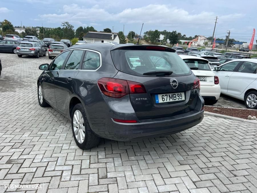 Opel Astra Sports Tourer 1.7 CDTi Cosmo - 2