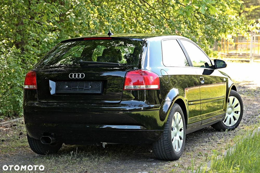 Audi A3 3-drzwiowe 1.6 S Line Sportpaket plus - 11