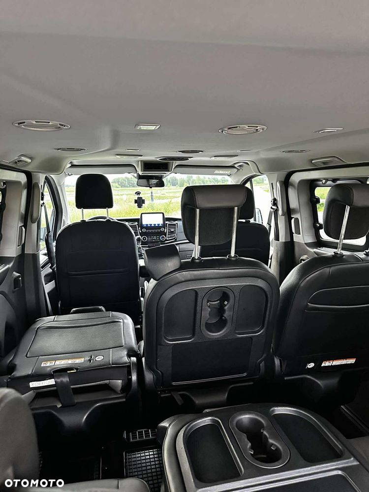 Ford Tourneo Custom - 29