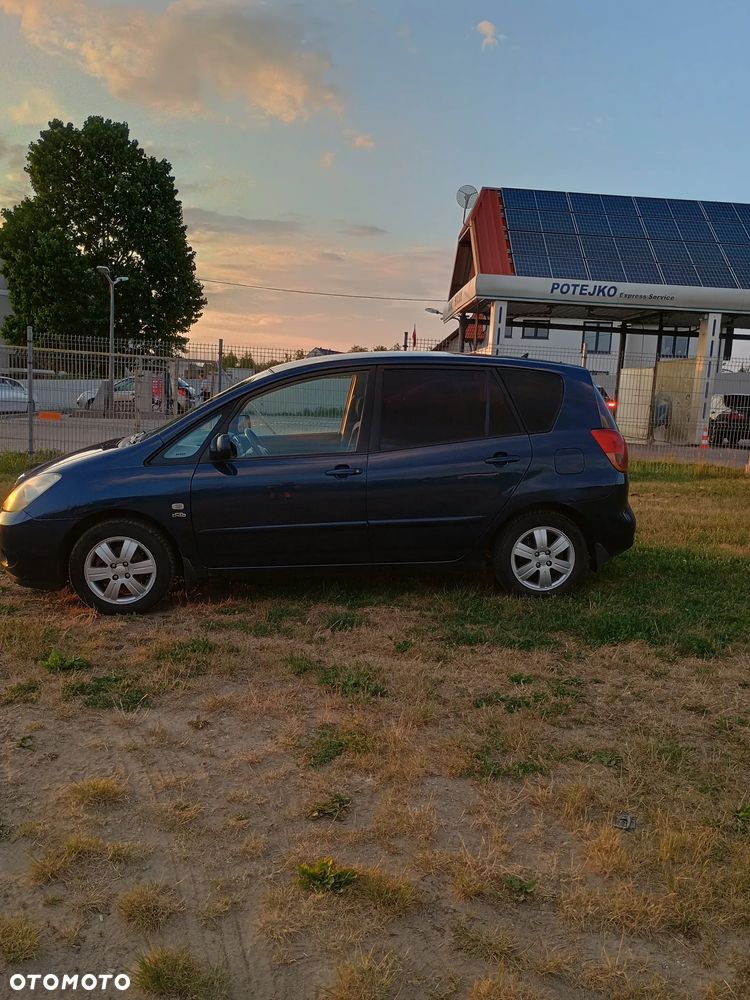 Toyota Corolla Verso 2.0 D-4D - 6