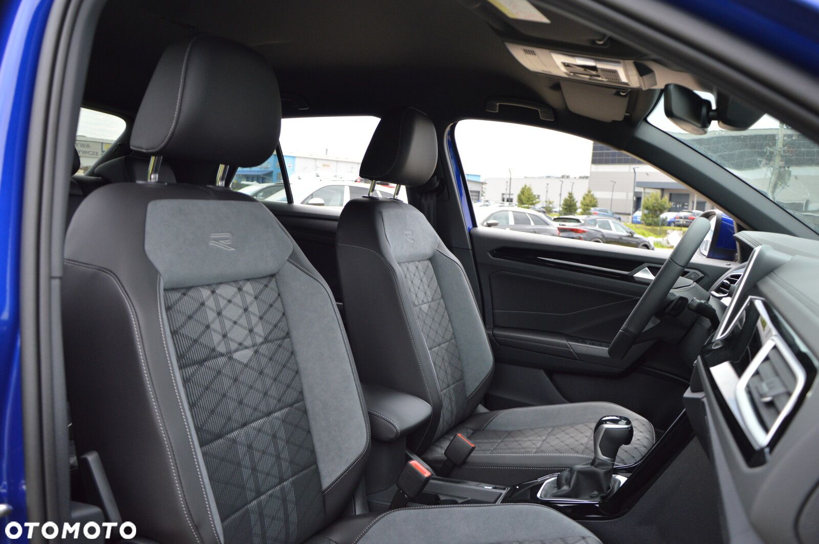 Volkswagen T-Roc - 15