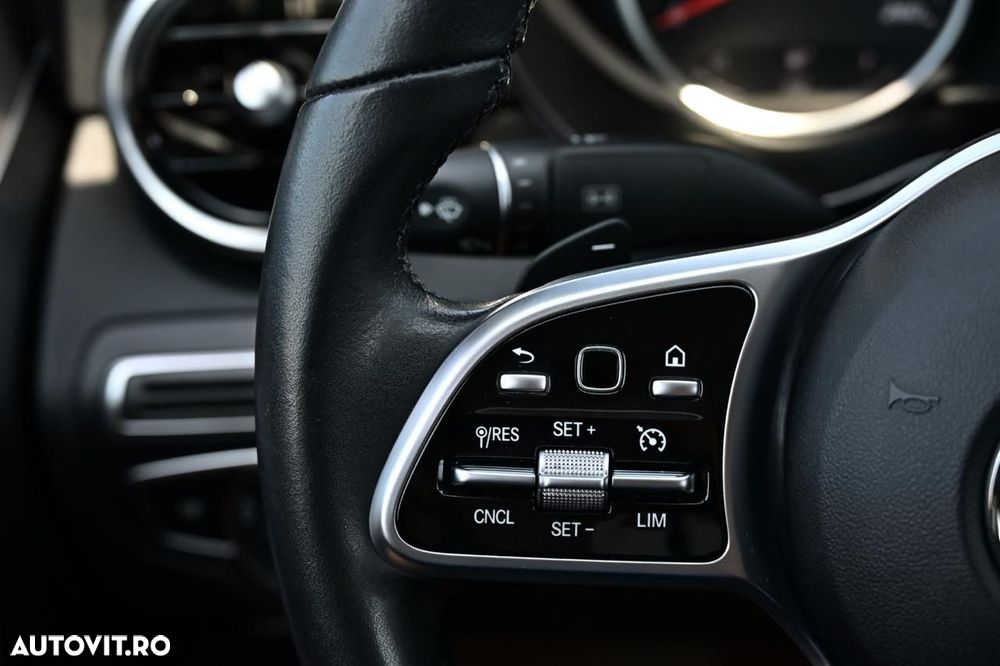 Mercedes-Benz C - 10