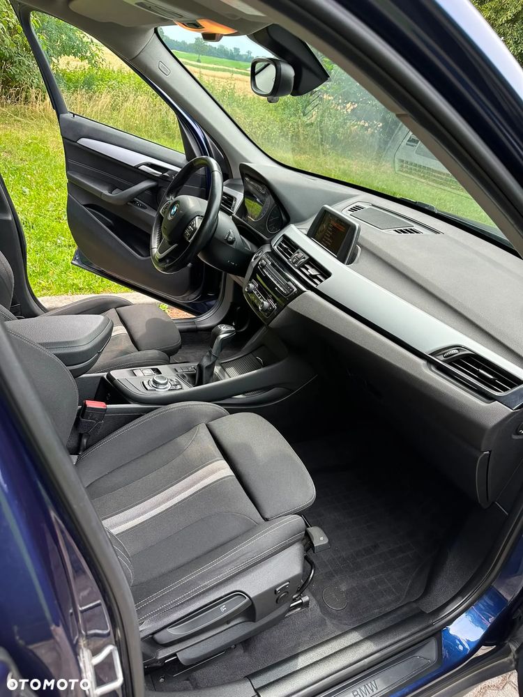 BMW X1 sDrive18i - 18