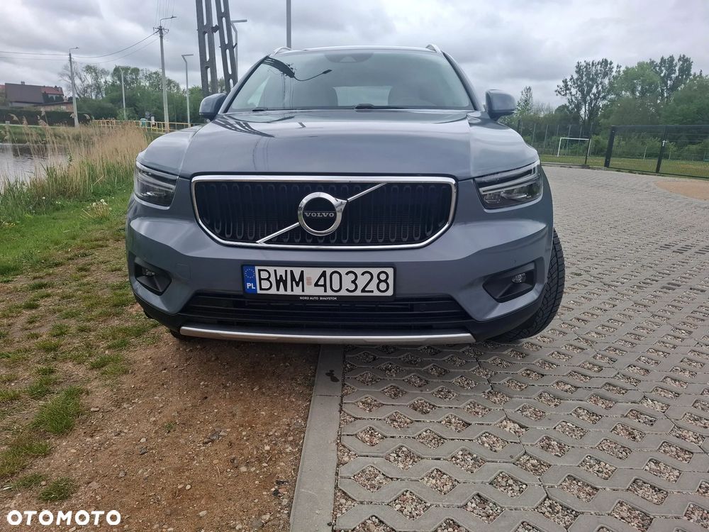 Volvo XC 40 T5 AWD Geartronic Momentum Pro - 4