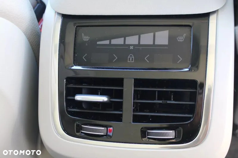 Volvo XC 90 T6 AWD Geartronic Momentum - 8