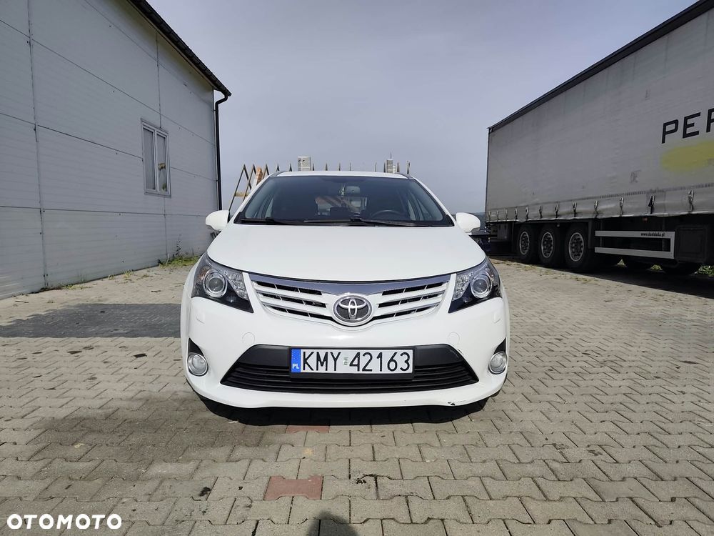 Toyota Avensis 2.0 D-4D Premium - 5