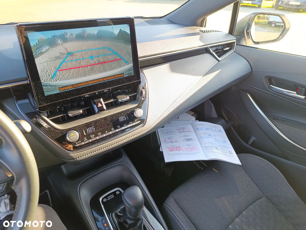 Toyota Corolla 1.8 Hybrid Comfort - 18