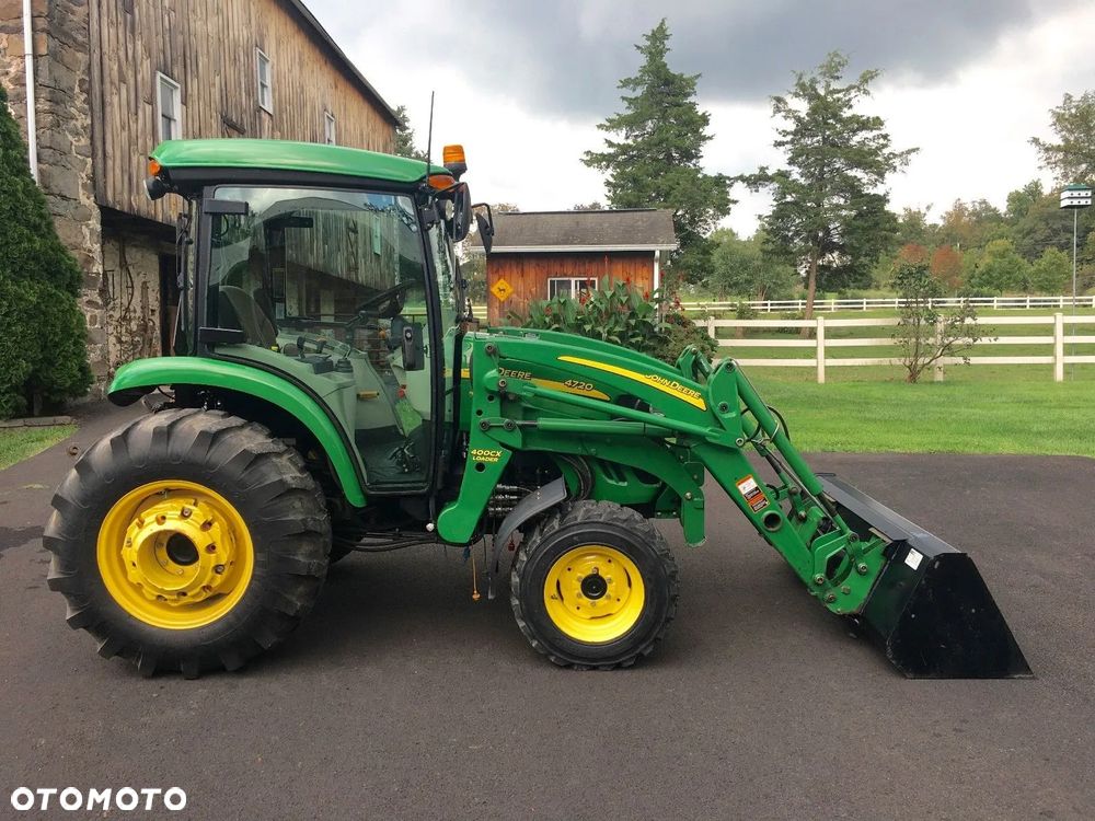 John Deere 4720 - 11