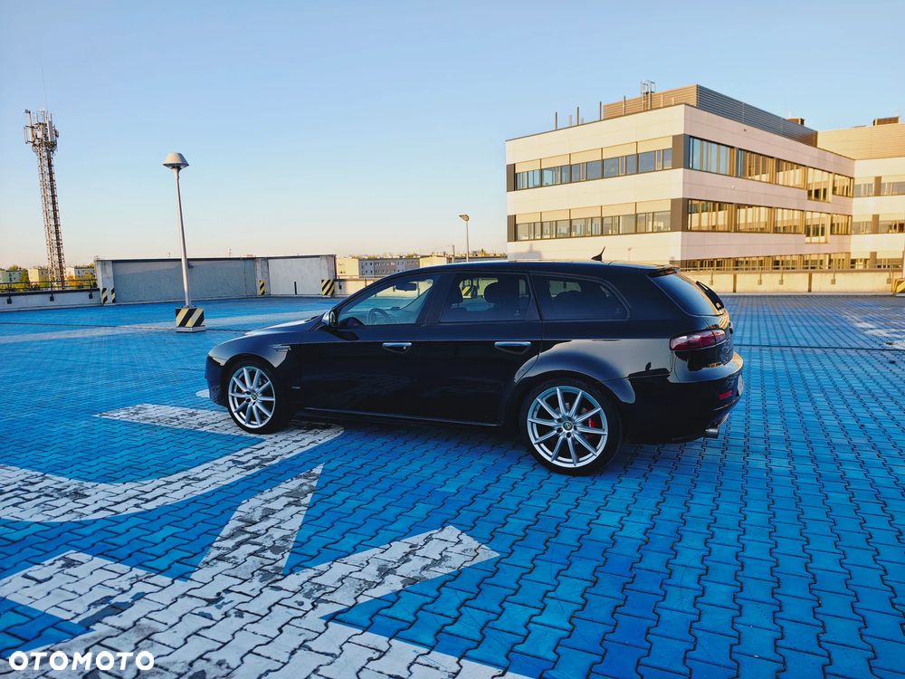 Alfa Romeo 159 1.9 JTDM 8V DPF Distinctive - 28