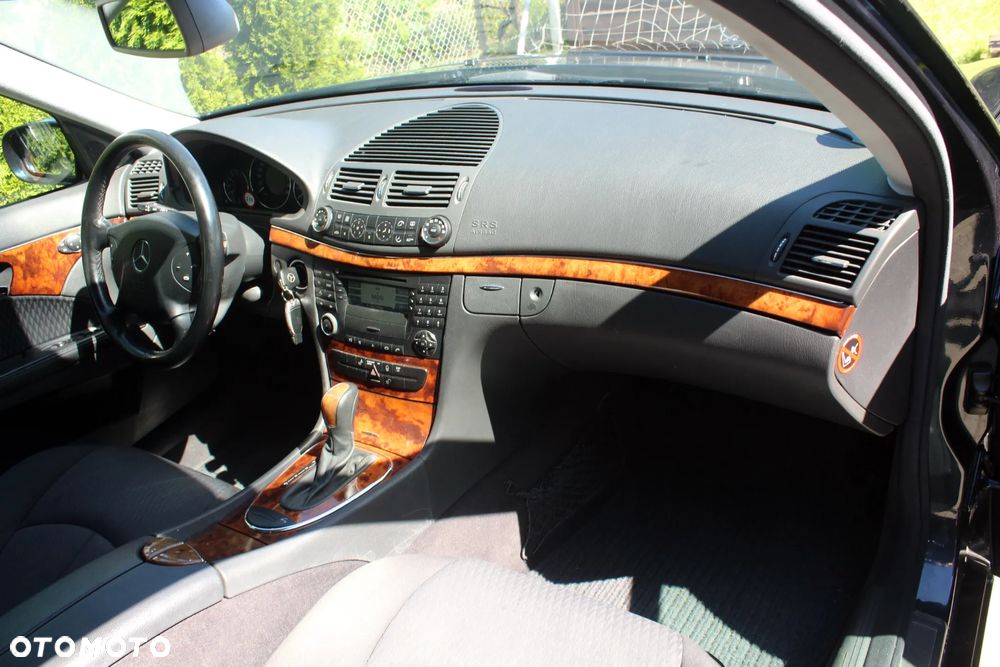 Mercedes-Benz Klasa E 200 Kompressor Automatik Elegance Sport Edition - 5