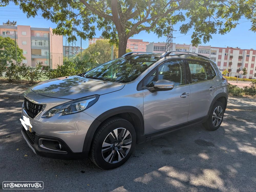 Peugeot 2008 1.2 PureTech Allure EAT6 - 4