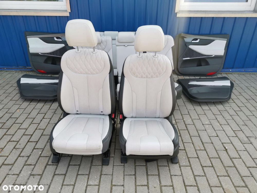 HYUNDAI SANTA FE IV LIFT KOMPLET FOTELI SKORA FOTELE KANAPA BOCZKI 7 OSÓB - 1