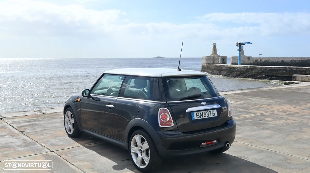 MINI 3 Portas Cooper D - 22