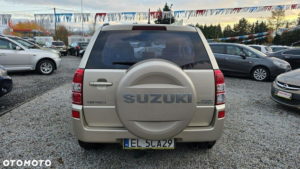 Suzuki Grand Vitara - 12