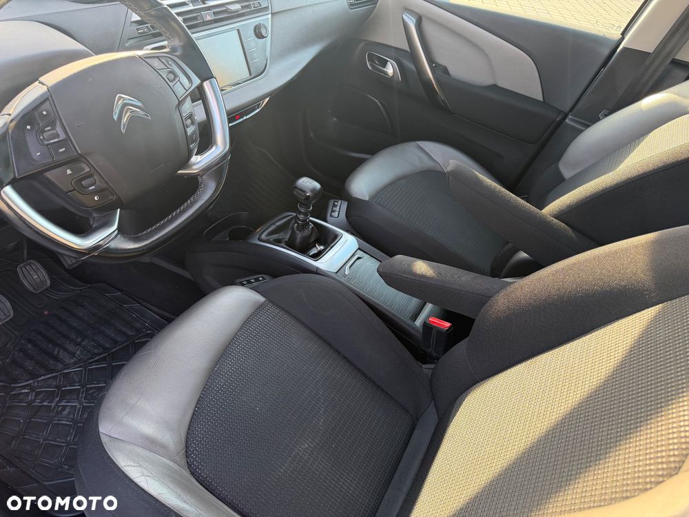 Citroën C4 Grand Picasso - 26