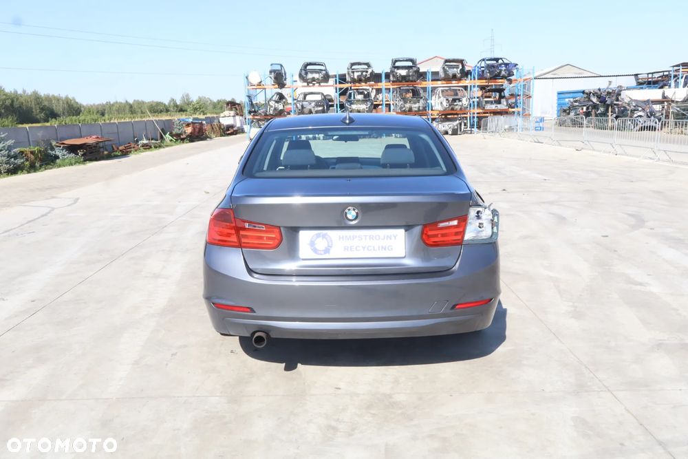 BMW Seria 3 318d - 6