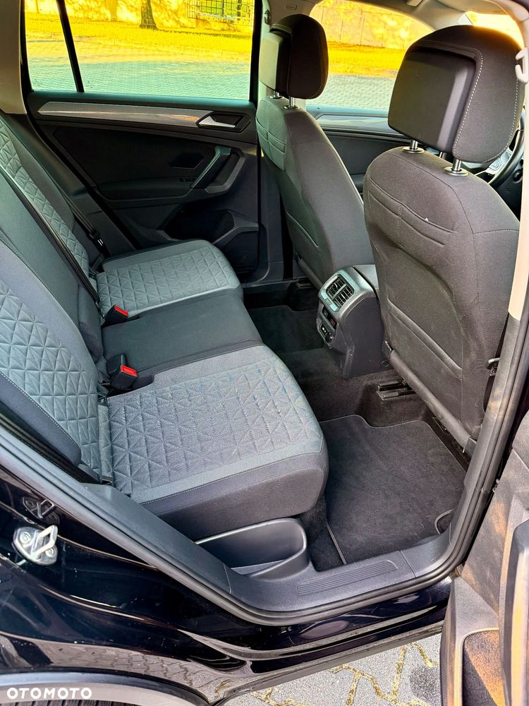 Volkswagen Tiguan - 17