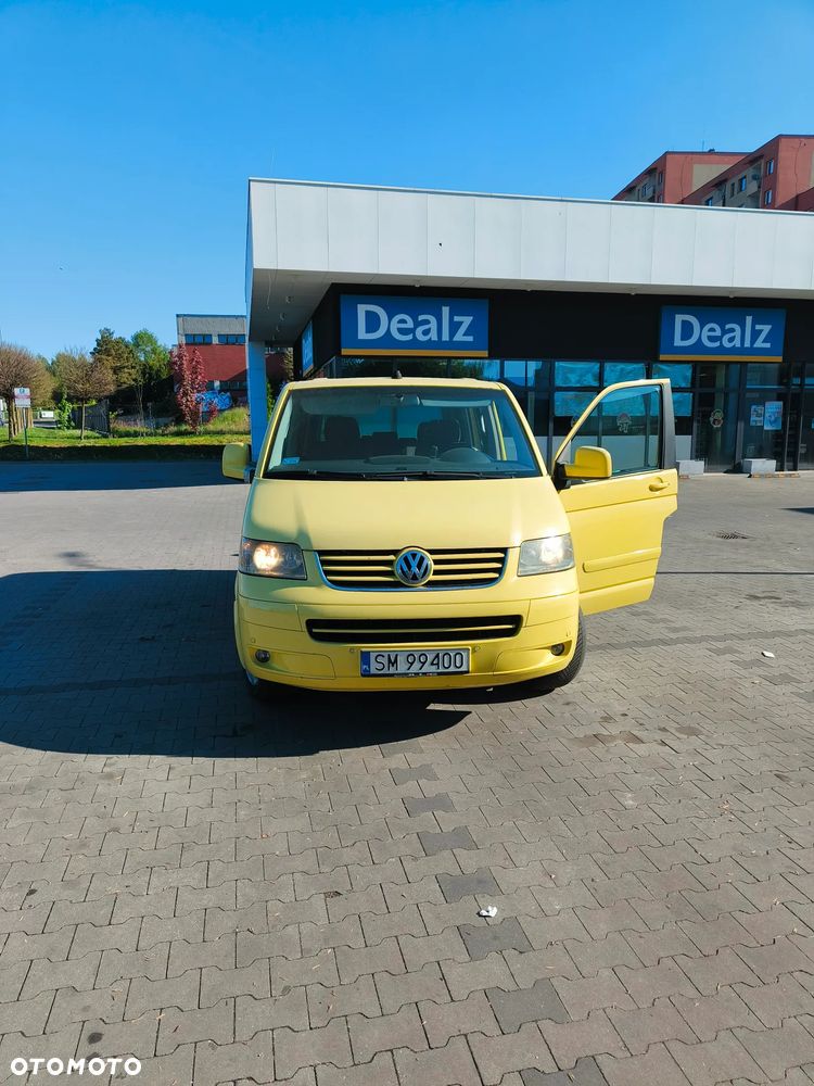 Volkswagen Multivan - 2