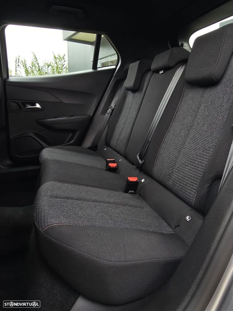 Peugeot 2008 1.2 PureTech Style - 10