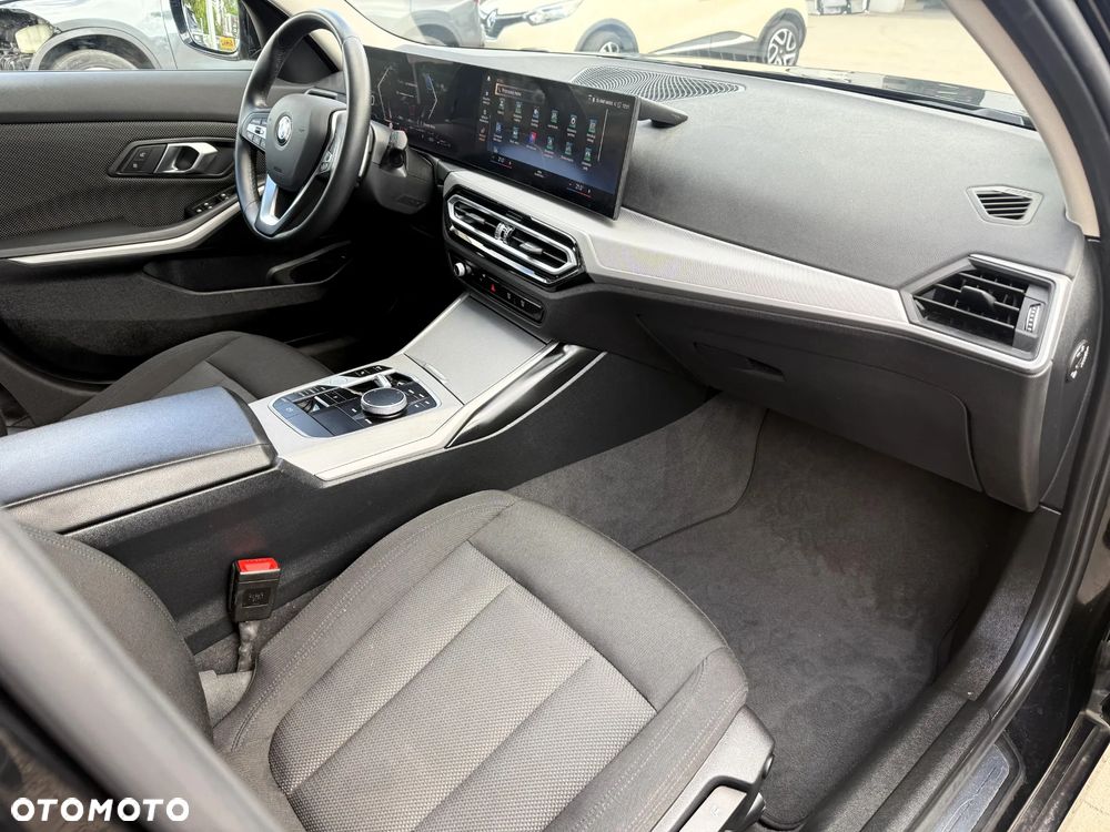 BMW Seria 3 320d xDrive MHEV Sport Line - 10