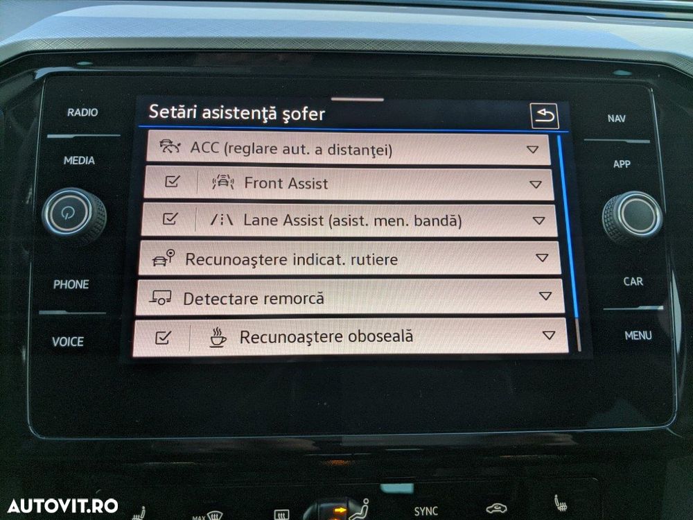 Volkswagen Passat - 18