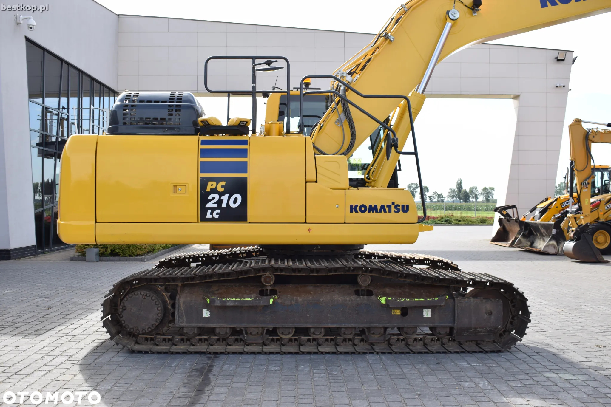 Komatsu PC210LC-11 - 11