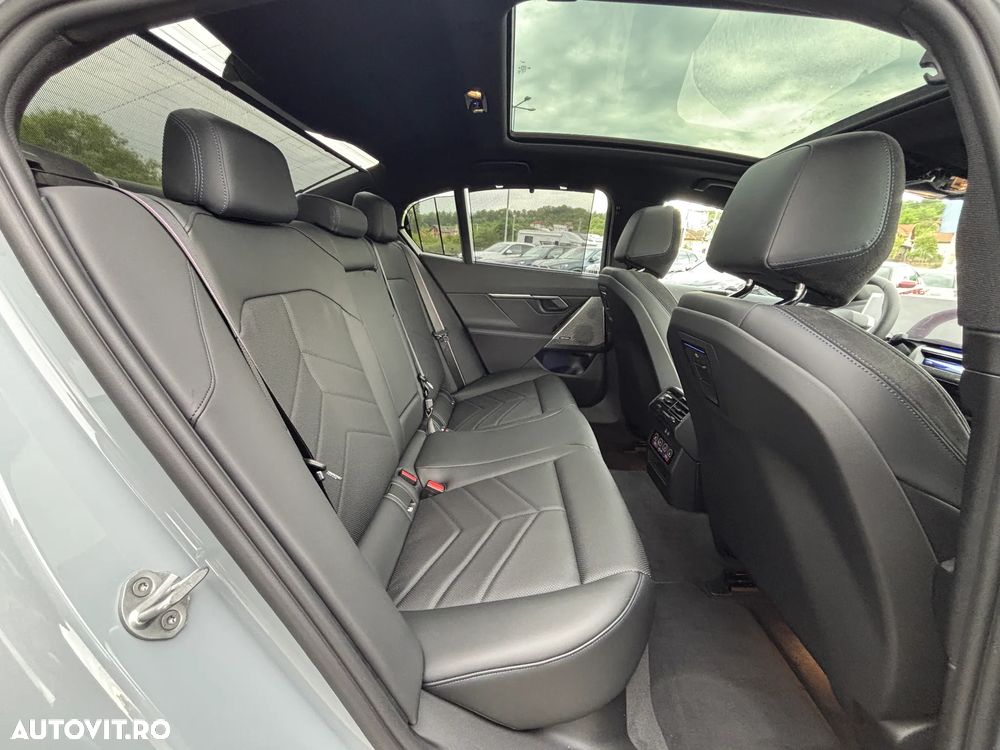 BMW Seria 5 520d xDrive AT MHEV - 8