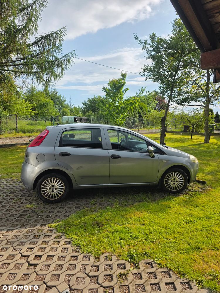 Fiat Grande Punto - 7