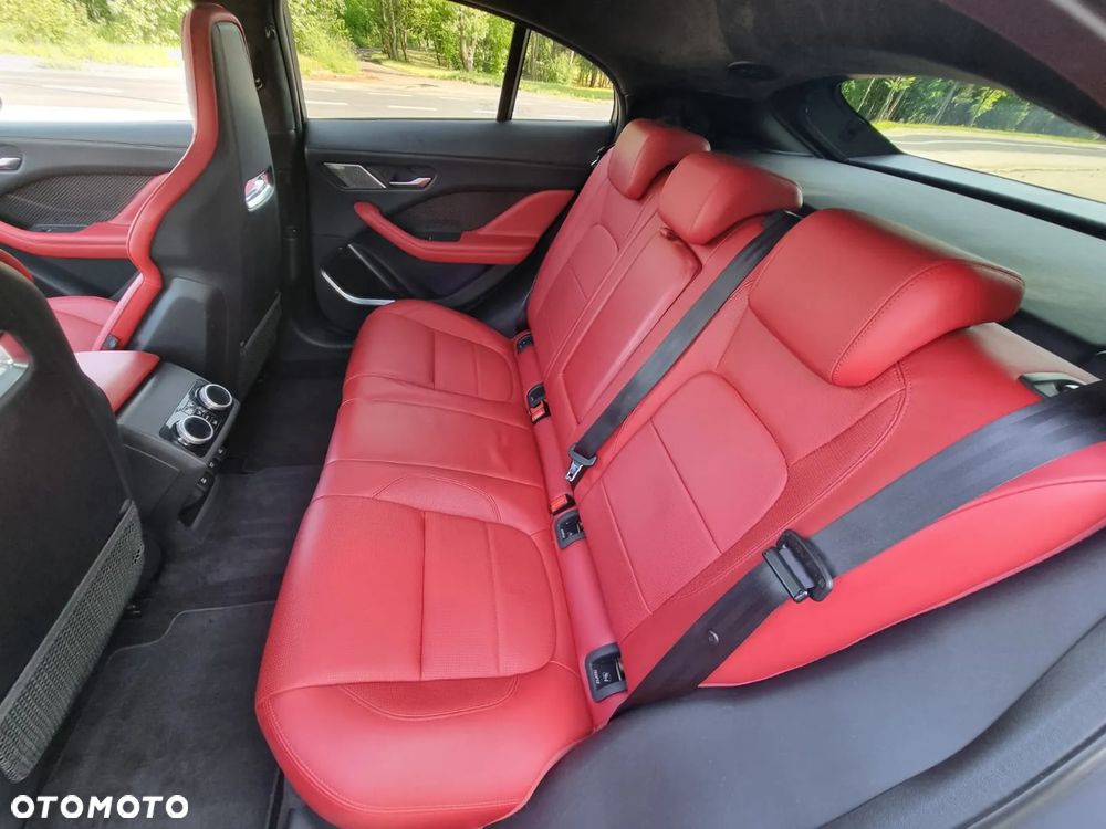 Jaguar I-Pace EV400 AWD HSE - 19