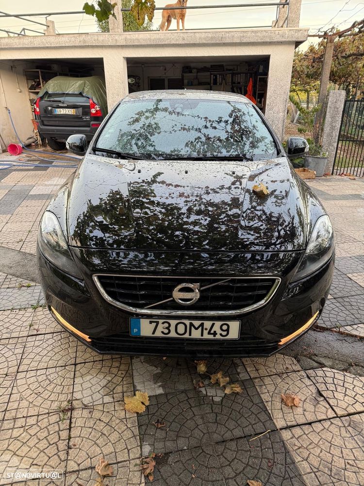 Volvo V40 1.6 D2 Momentum - 1