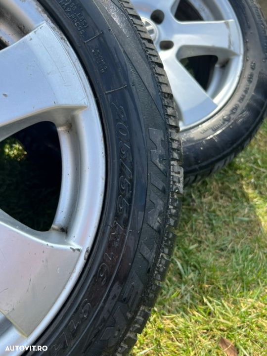 Vand jenti Volkswagen cu cauciucuri iarna - 2