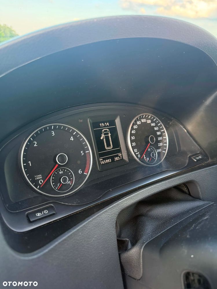 Volkswagen Transporter T5 campervan - 17