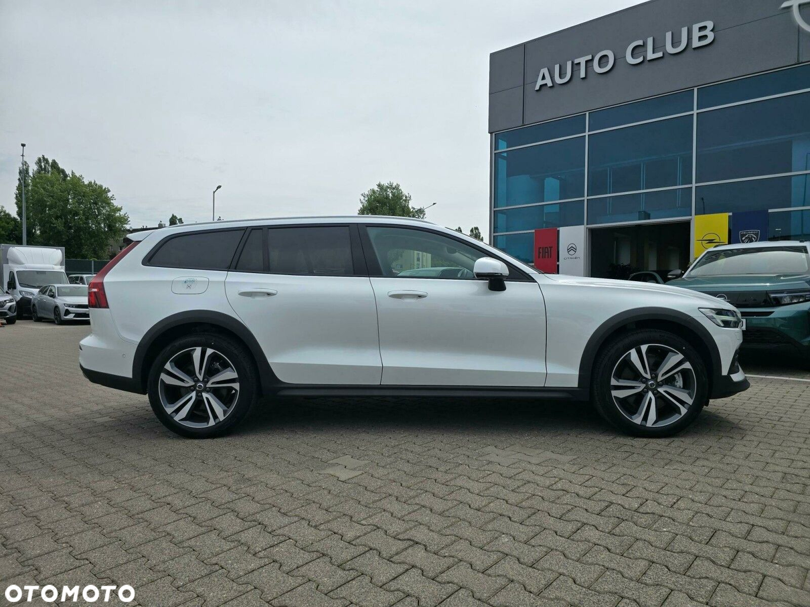 Volvo V60 Cross Country Plus B5 B AWD - 7