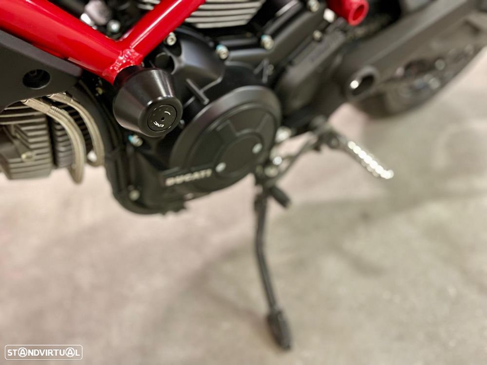 Ducati Monster 797 + - 16