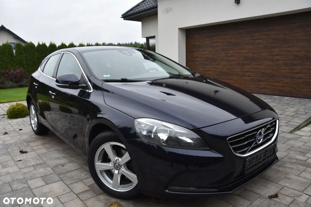 Volvo V40 D2 Momentum - 4