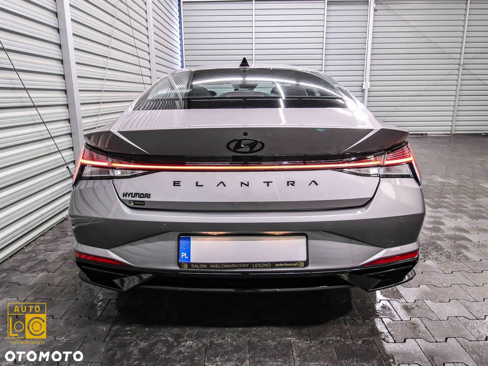 Hyundai Elantra 1.6 Smart - 30