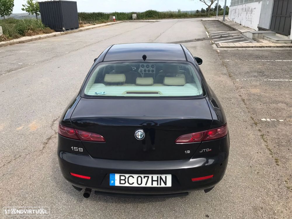 Alfa Romeo 159 1.9 JTDM 16V - 3